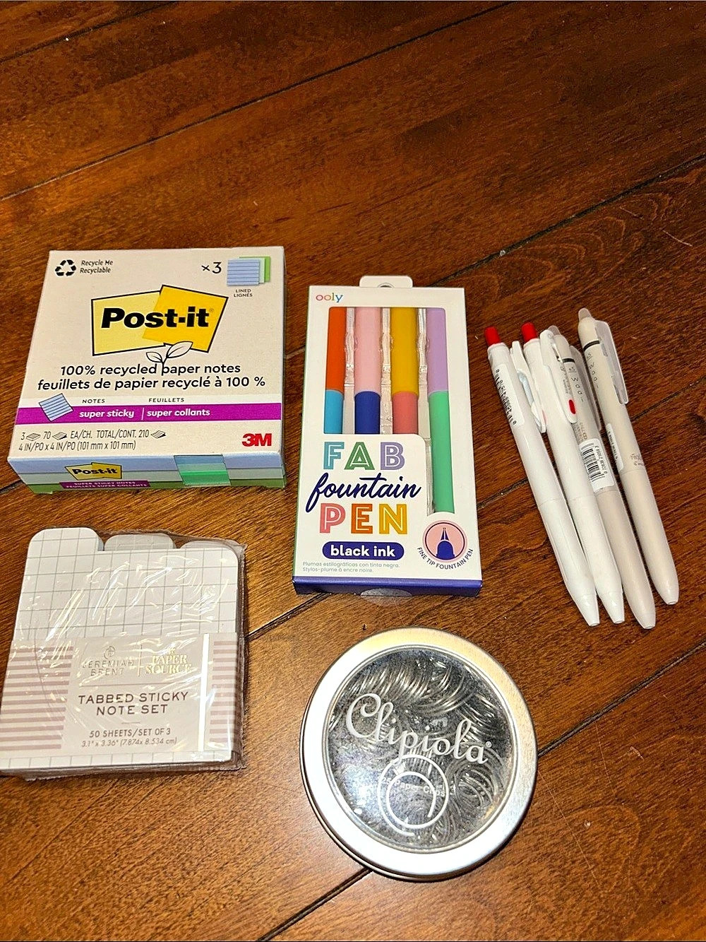 Ooly Fab Fountain Pen Set, Paper Source Post-it’s, circlular paper clips, Statio